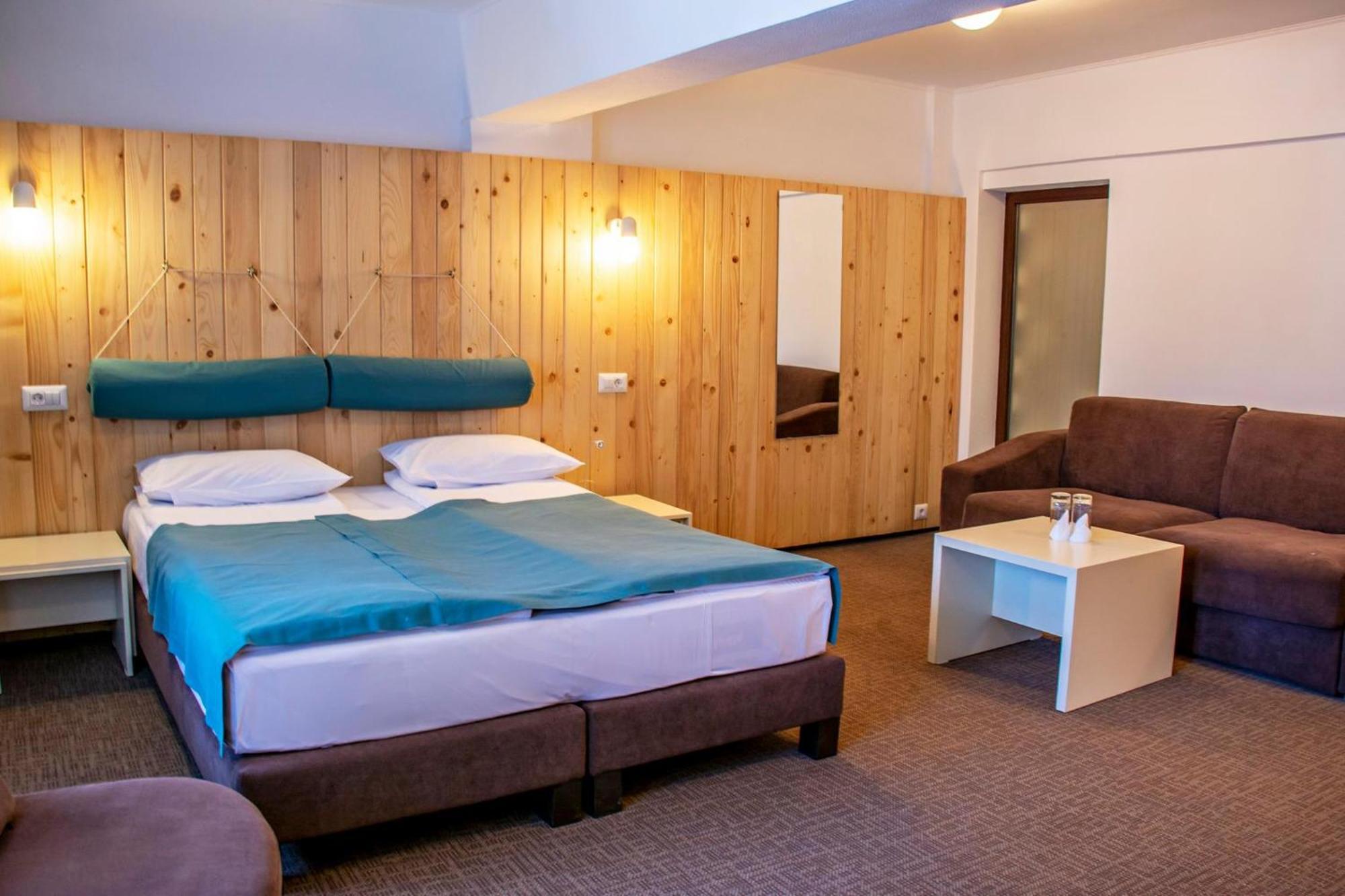 Complex Hotelier Cota O Mie Sinaia Eksteriør billede