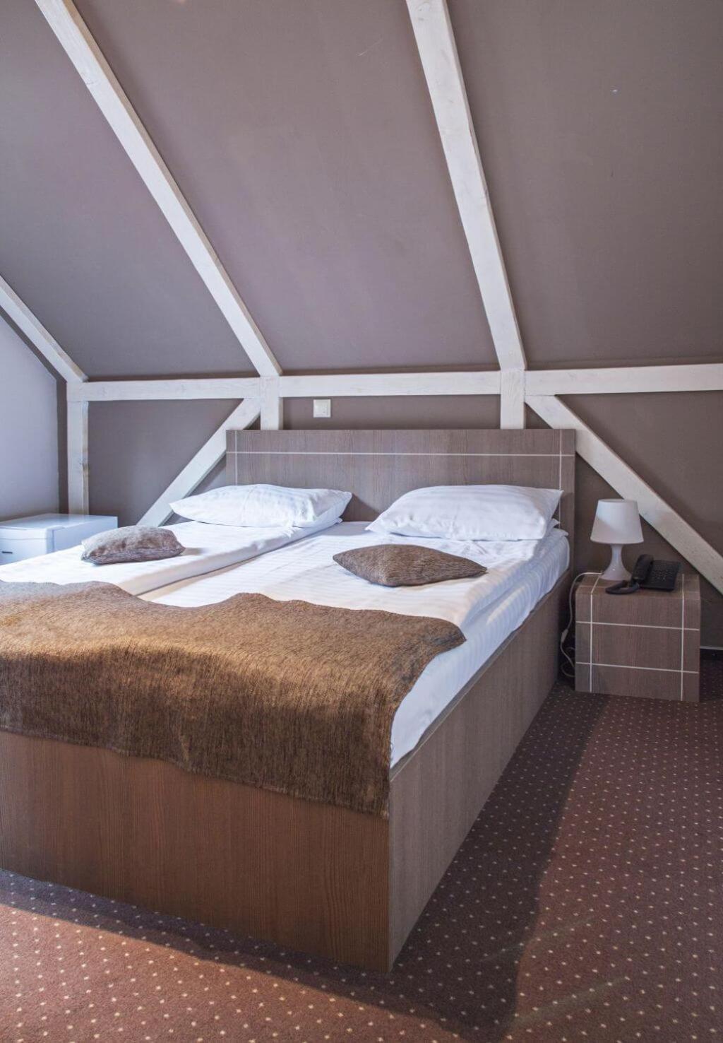 Complex Hotelier Cota O Mie Sinaia Eksteriør billede
