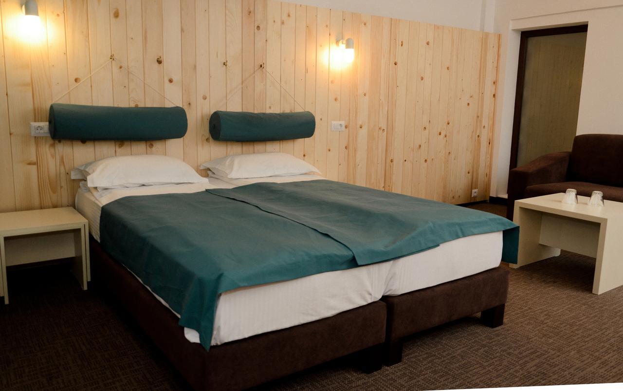 Complex Hotelier Cota O Mie Sinaia Eksteriør billede