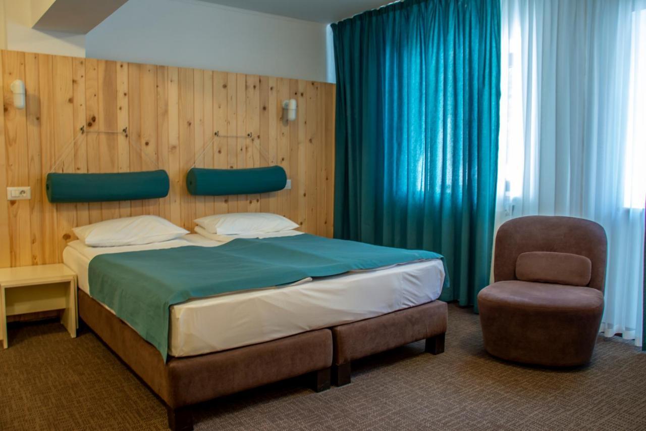 Complex Hotelier Cota O Mie Sinaia Eksteriør billede